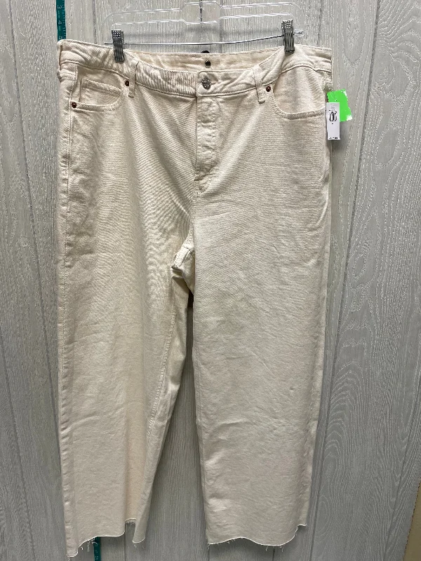 Cream Jeans Wide Leg Old Navy, Size 20