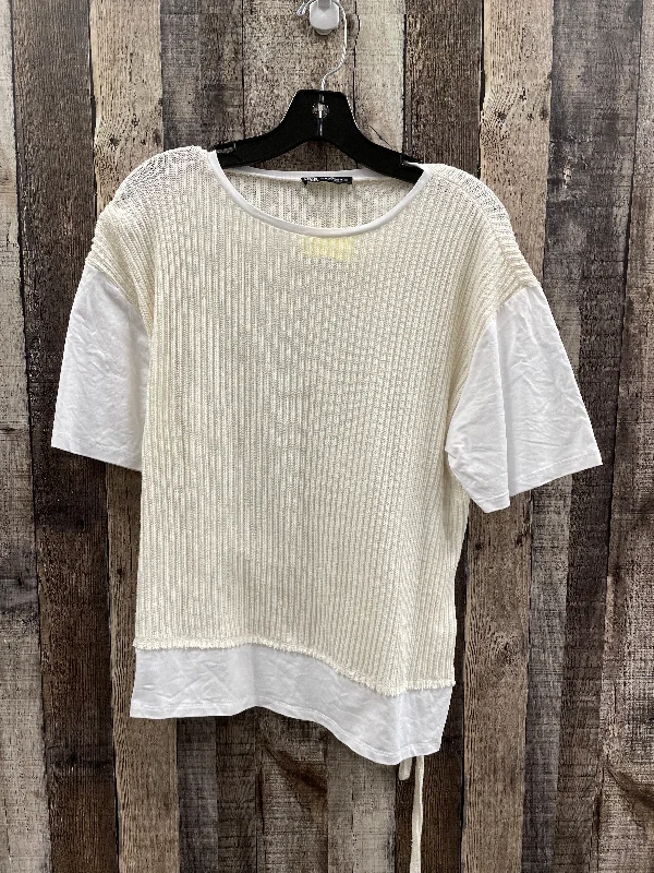 Top Short Sleeve By Zara In Cream, Size: M