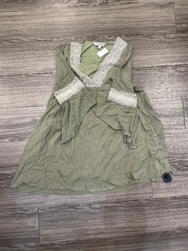 Dress Casual Short By Davi & Dani In Green, Size: M