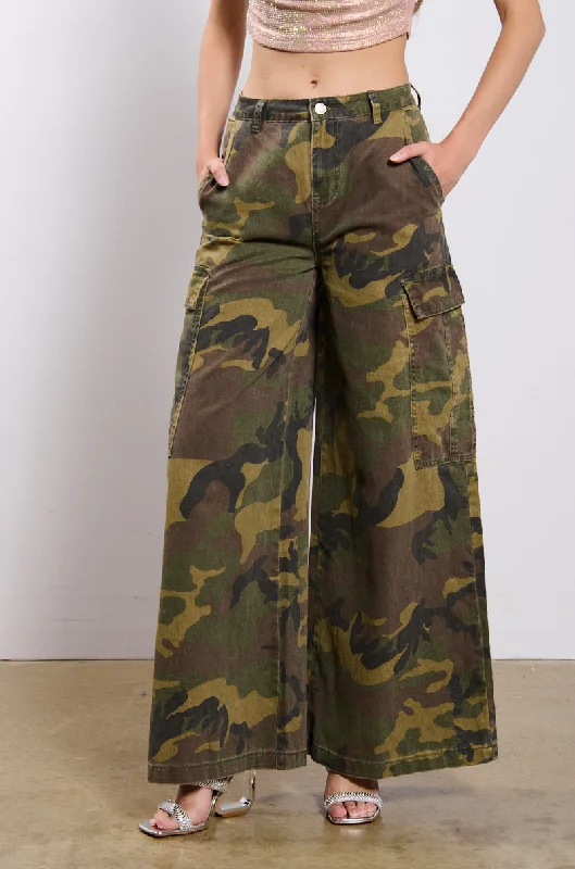 RIDE WITH ME CAMO WIDE LEG PANT