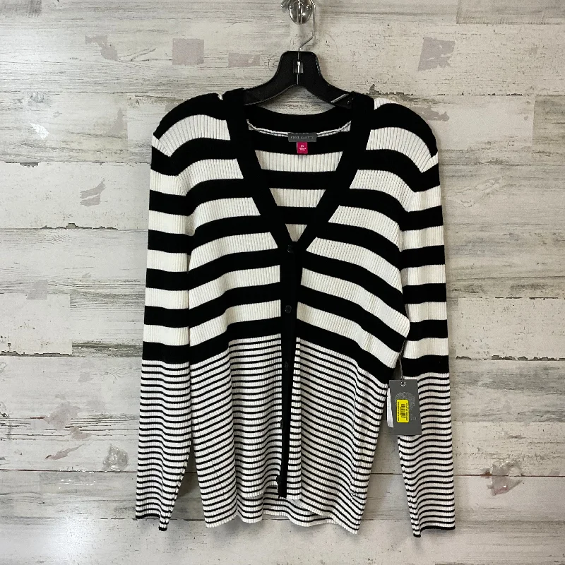 Top Long Sleeve By Vince Camuto In Black & White, Size: 2x